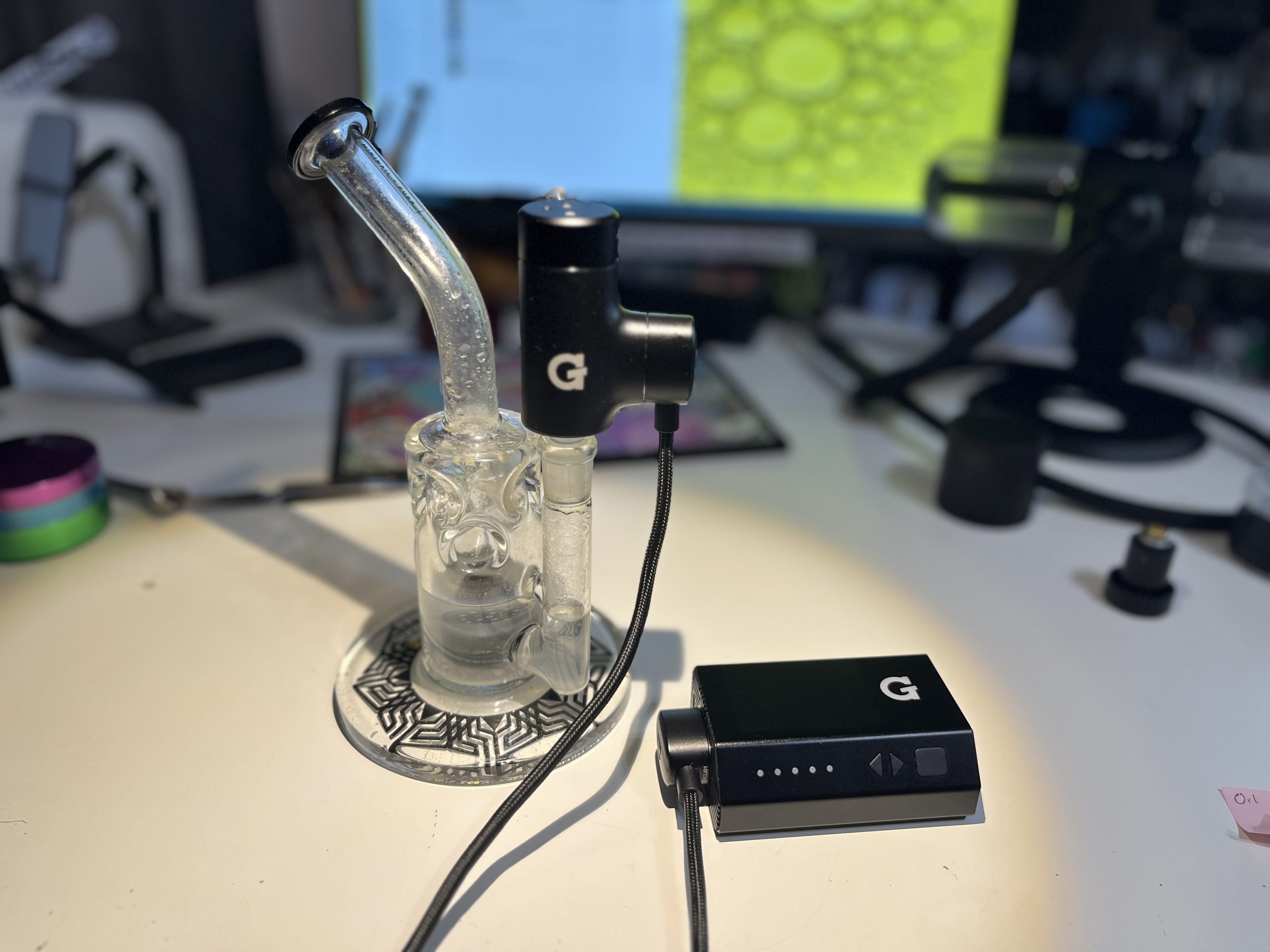 GPen Hyer on Mininail glass