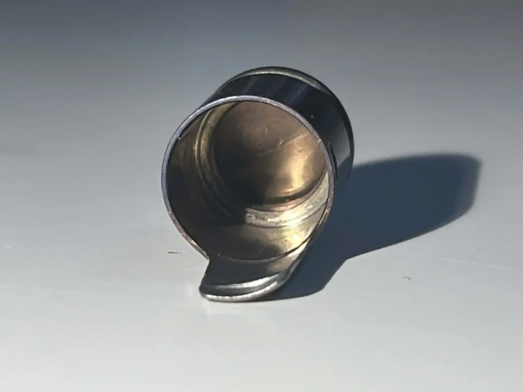 A look into the cap from the bottom.