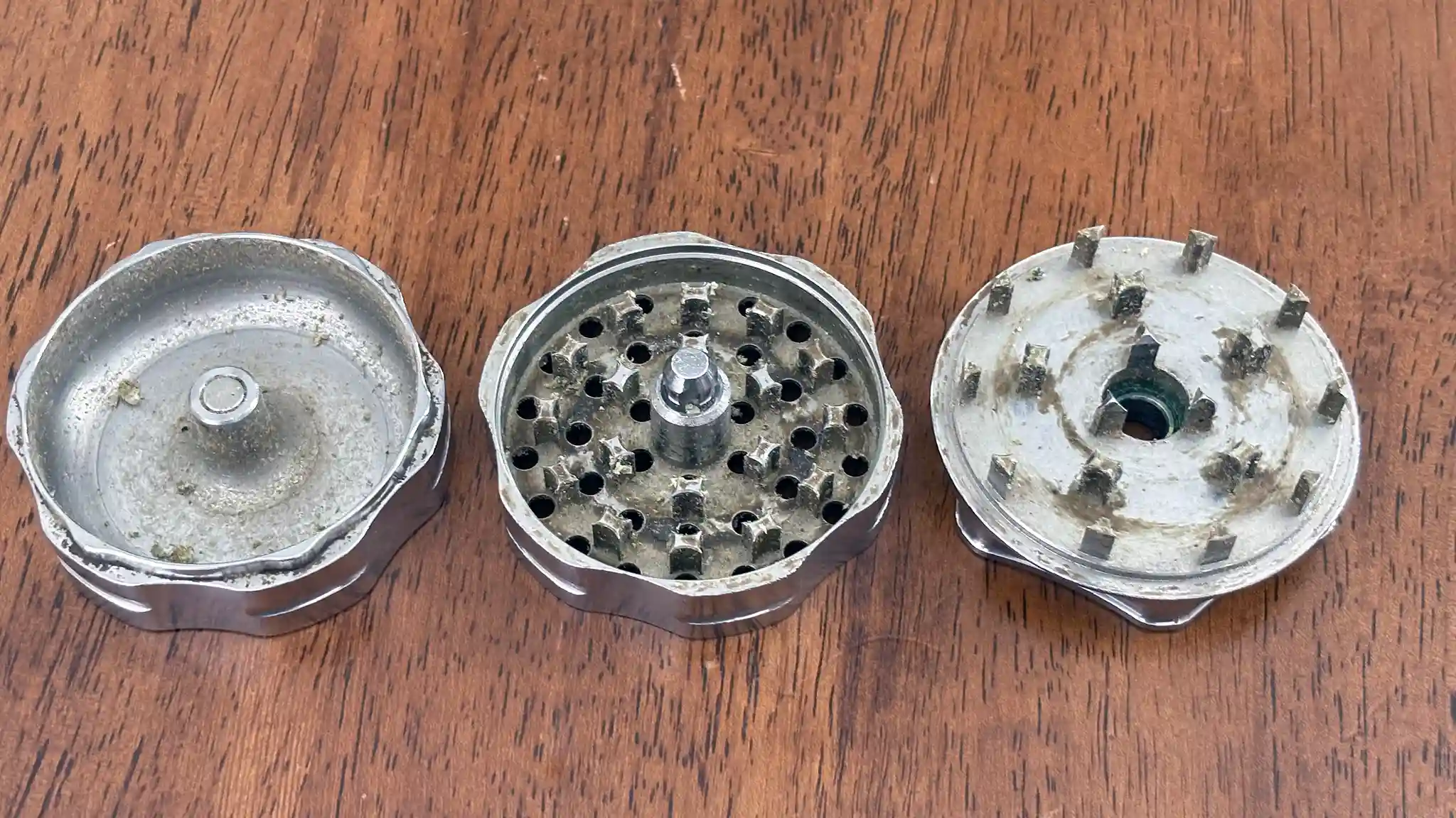 Aroma-3 grinder exploded