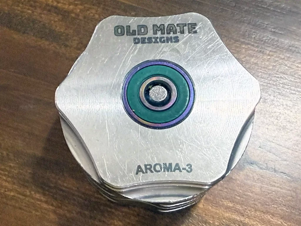 aroma 3 ball bearing grinder top view