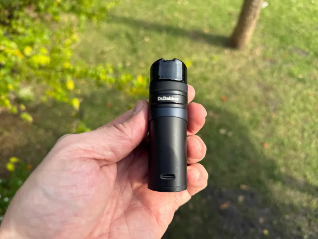 Dr Dabber Ghost 2 USB-C charge port