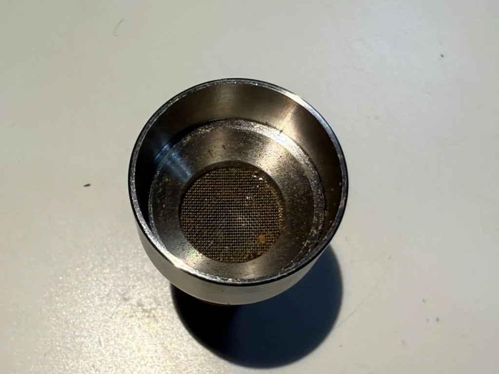 Musa 3000 bowl with small screen installed