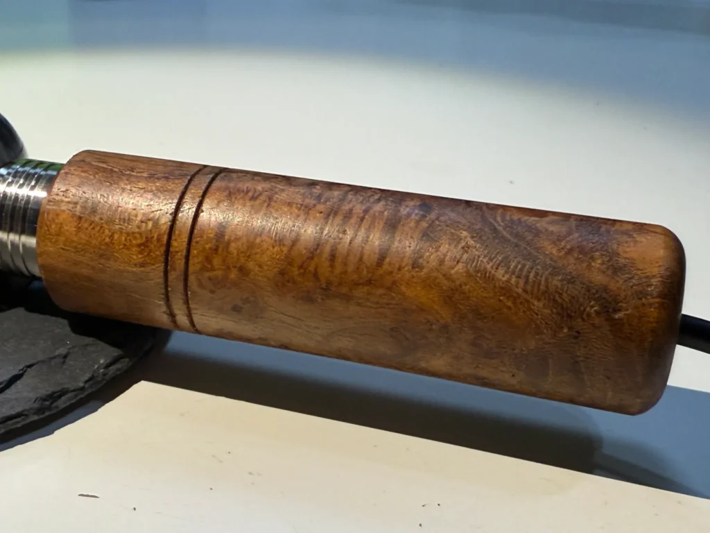 The backside of the Musa 3000 handle