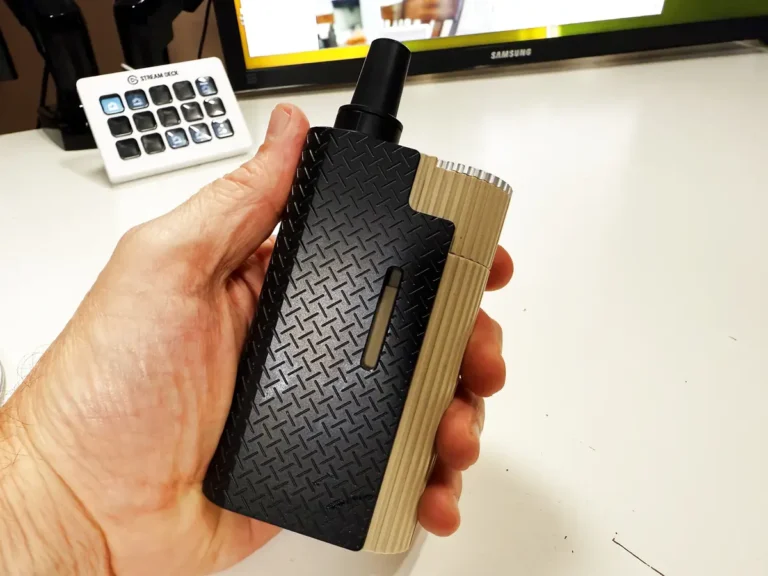 Frolic Vaporizer is handheld size
